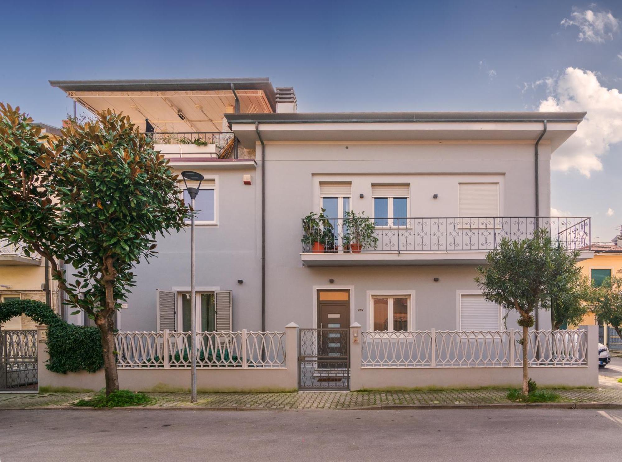 Casa vacanze da Antonio Viareggio Esterno foto